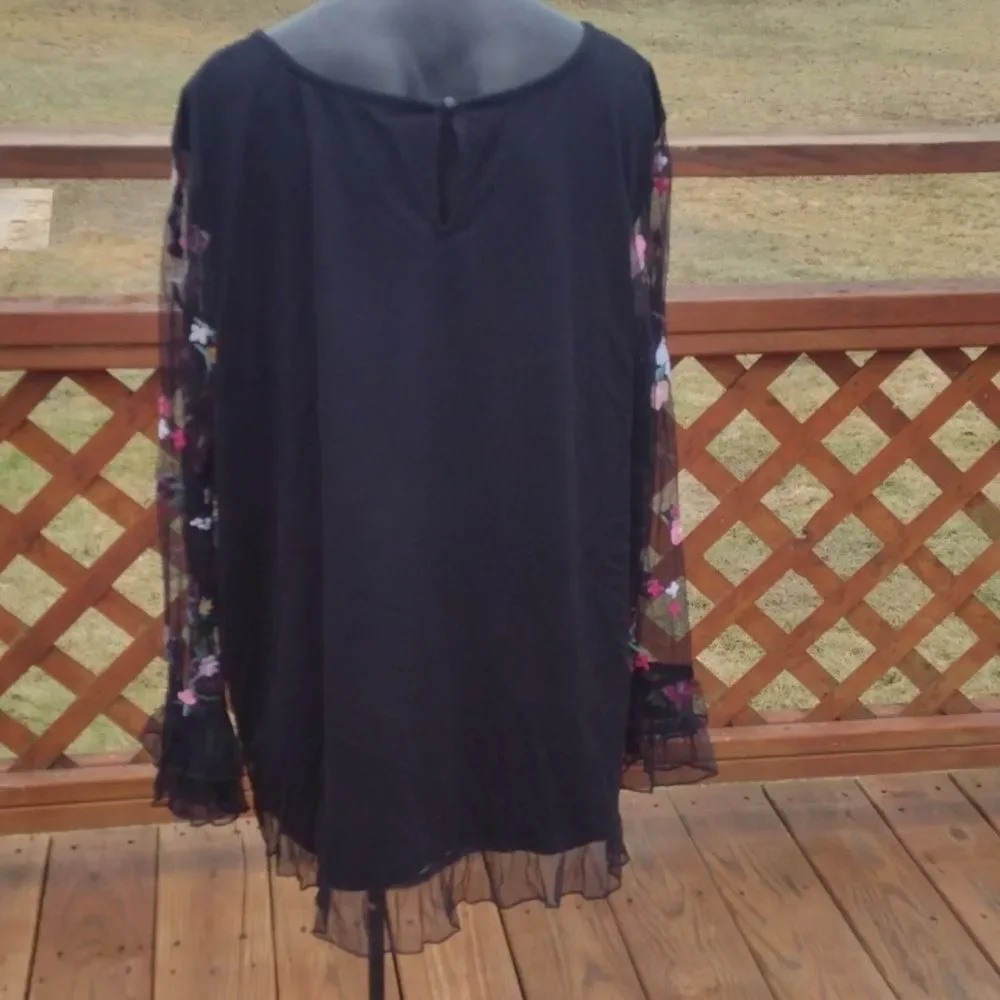 Du Jour Long Sleeve Black Blouse with Embroidered Floral Pattern Size 2XL - Picture 4 of 14